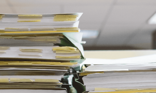 papieren, ISO 17100, Zertifikat, Übersetzugen, Übersetzungsdienstleistungen
